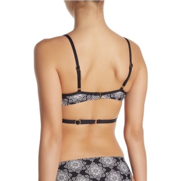 Ella Moss Medallion Bralette - Picture 2 of 9